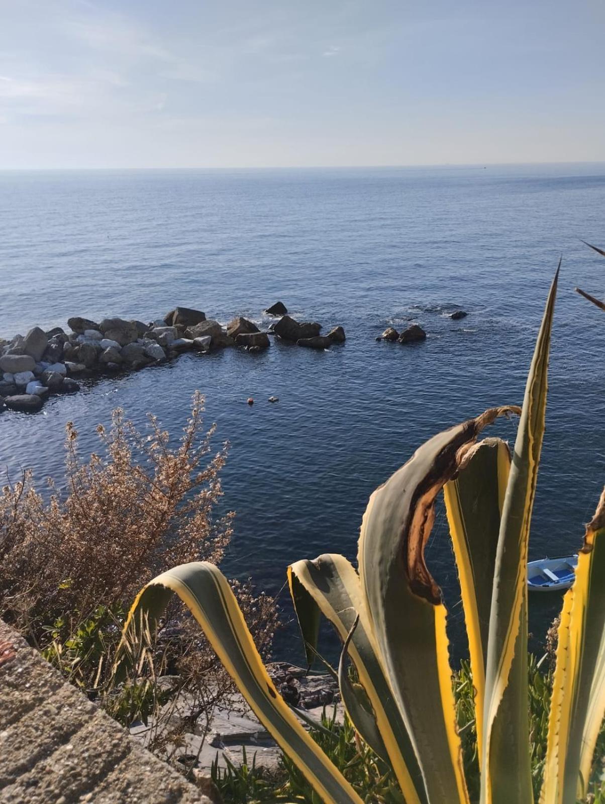 Apartamento Casa Vacanze Andrea La Tua Base Per Visitare Il Mare Delle Cinque Terre La Spezia Exterior foto